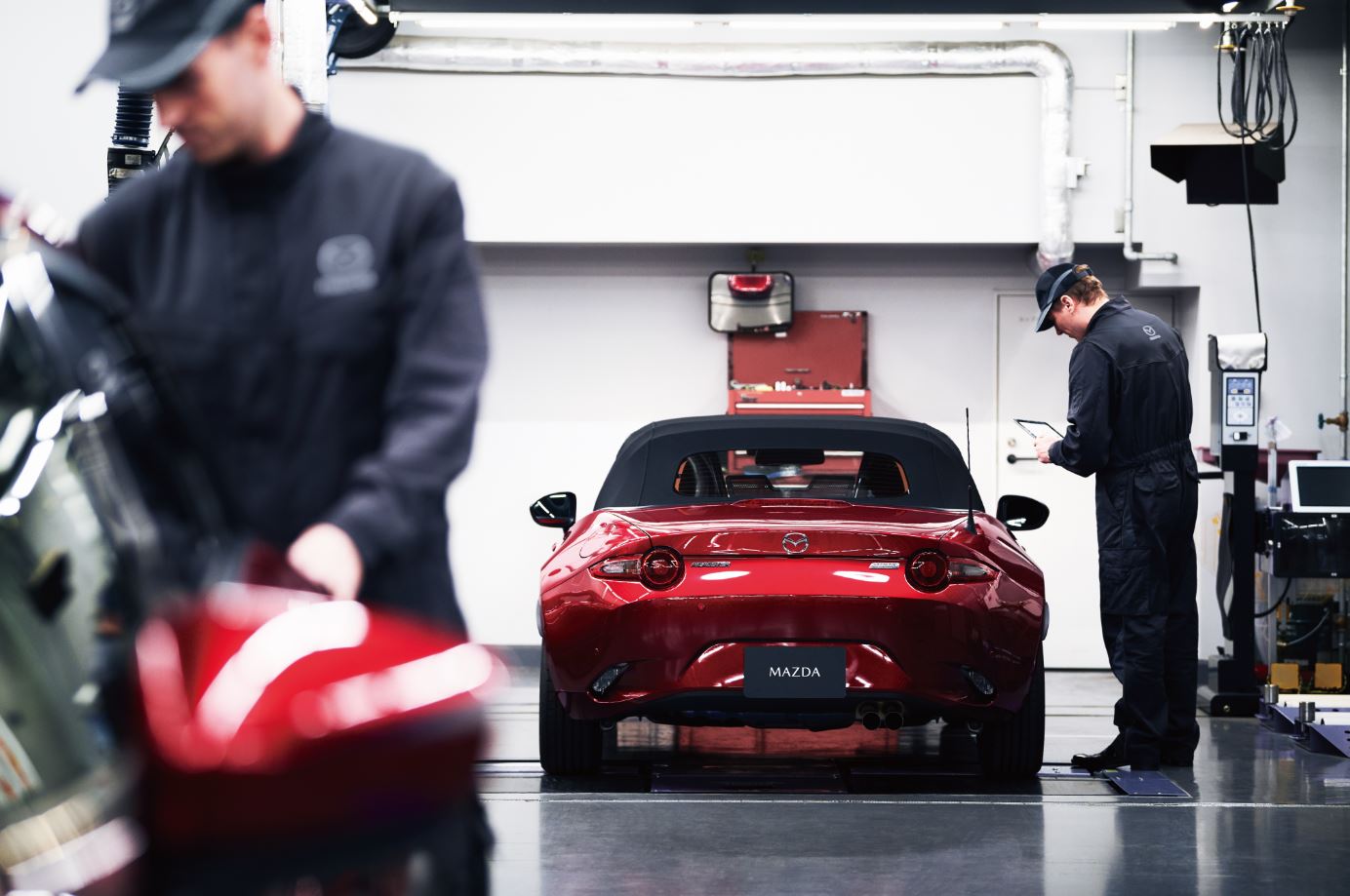 How can one get Mazda service specials in the Bay Area?